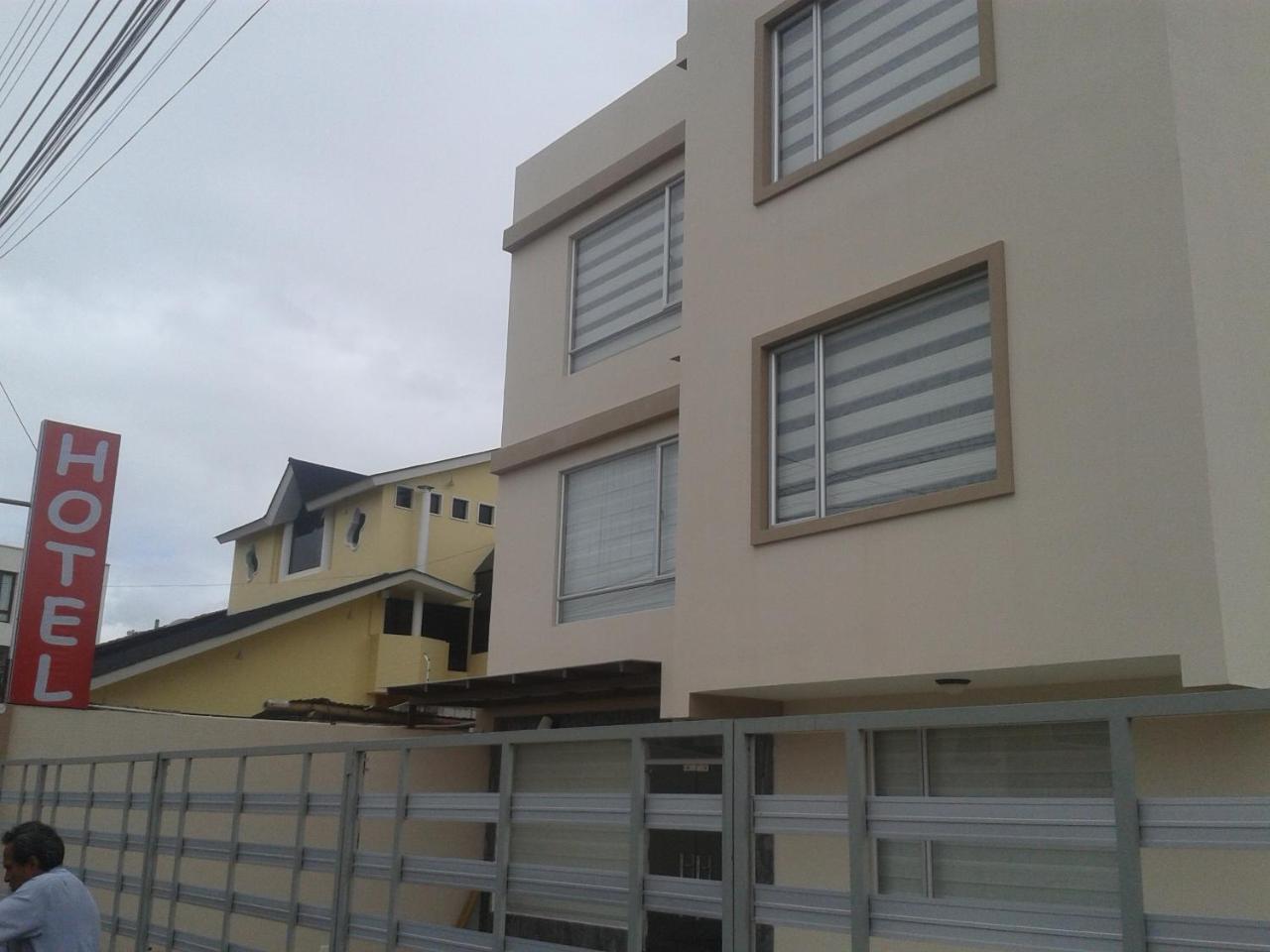 Illari Hotel Riobamba Exterior foto